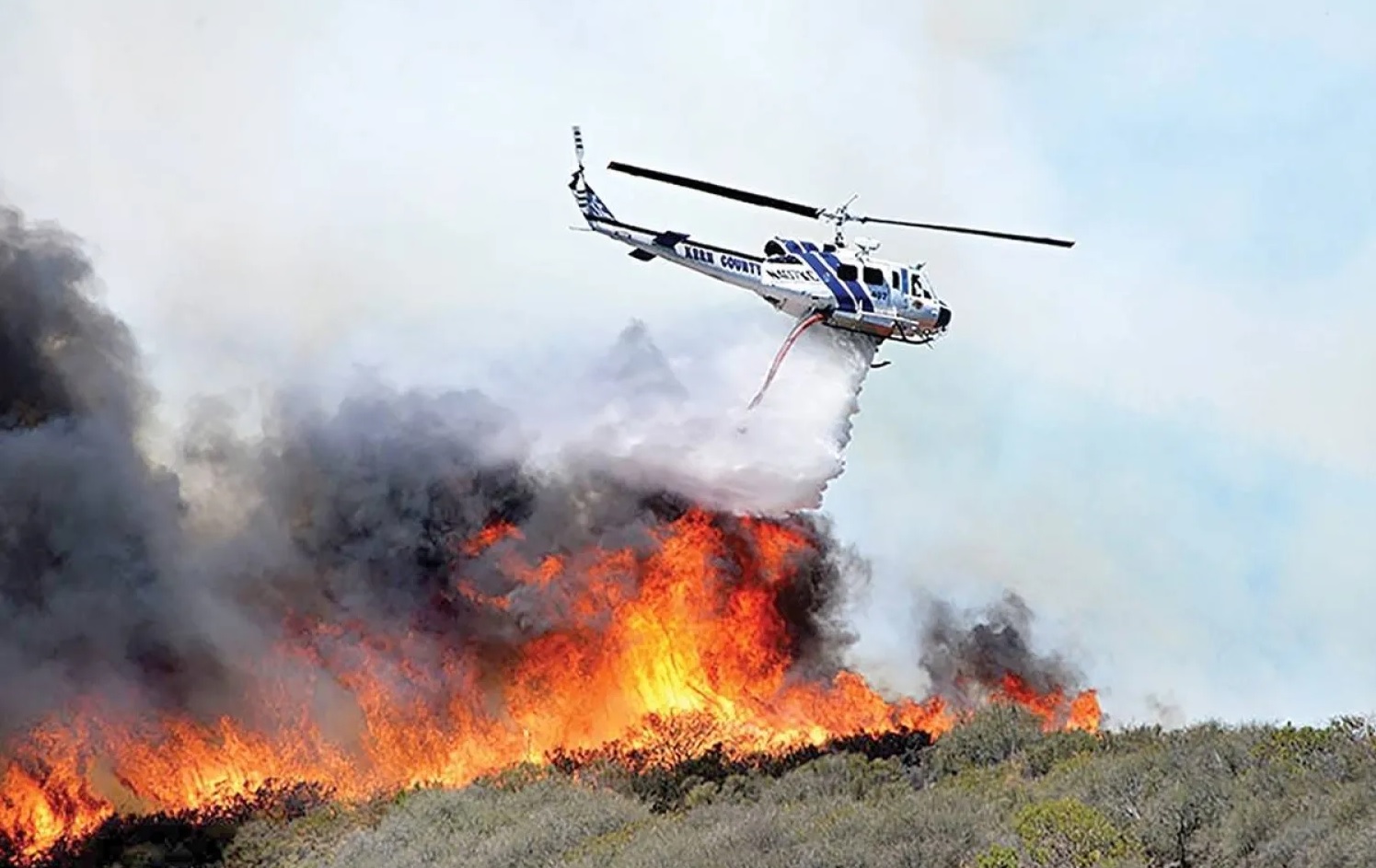 نداءات استغاثة.. حريق يلتهم غابات إيرانية تمتد مئات الكيلومترات